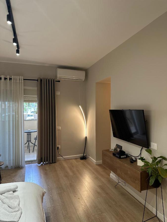 4Seasonsgea , Deluxe Studio , City Centre , Tirana Exterior photo